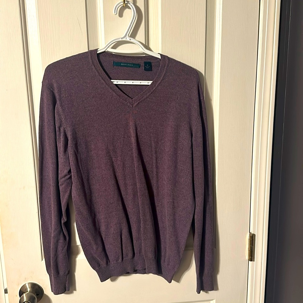 Men’s Perry Ellis Medium pullover sweater
